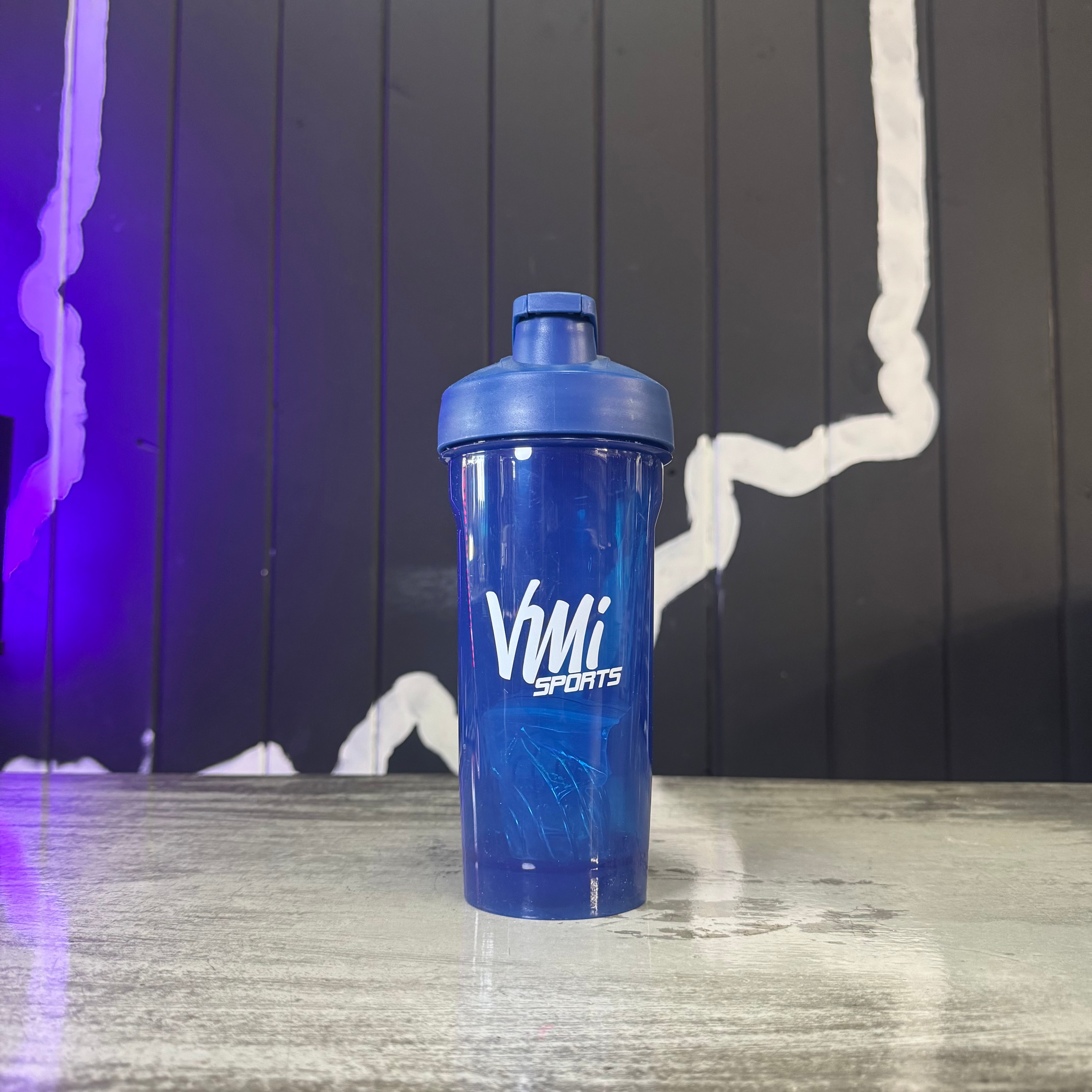 VMI | Shaker Cup | Transparent Blue